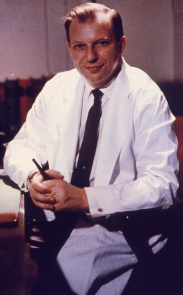 Dr. Robert Chase