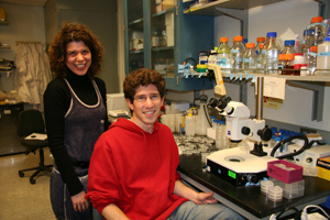 Eric Greer in Anne Brunet's lab