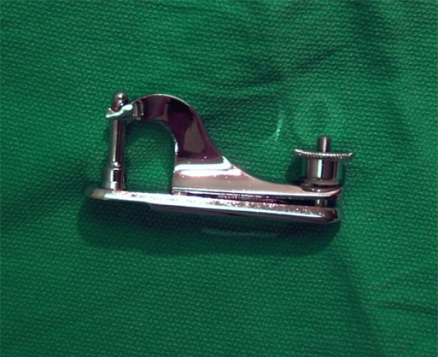 The Gomco clamp 