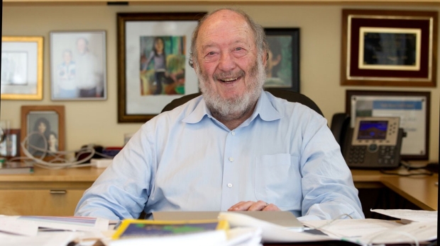 Stem cell researcher Irving Weissman awarded Albany Prize
