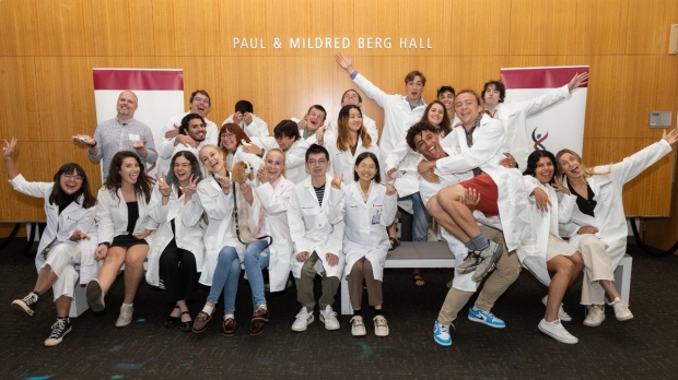 PhD candidates in biomedical sciences kick off studies at white coat ceremony