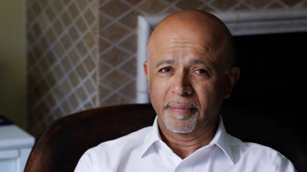 Abraham Verghese to give keynote at medical school graduation
