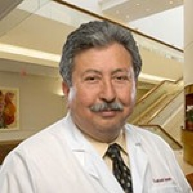 Dr. Fernando Mendoza