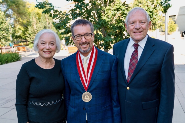 Joanne (L) and Art Hall (R) with Geoff Tabin, MD (center), at the celebration of the Fairweather Foundation Professorship.